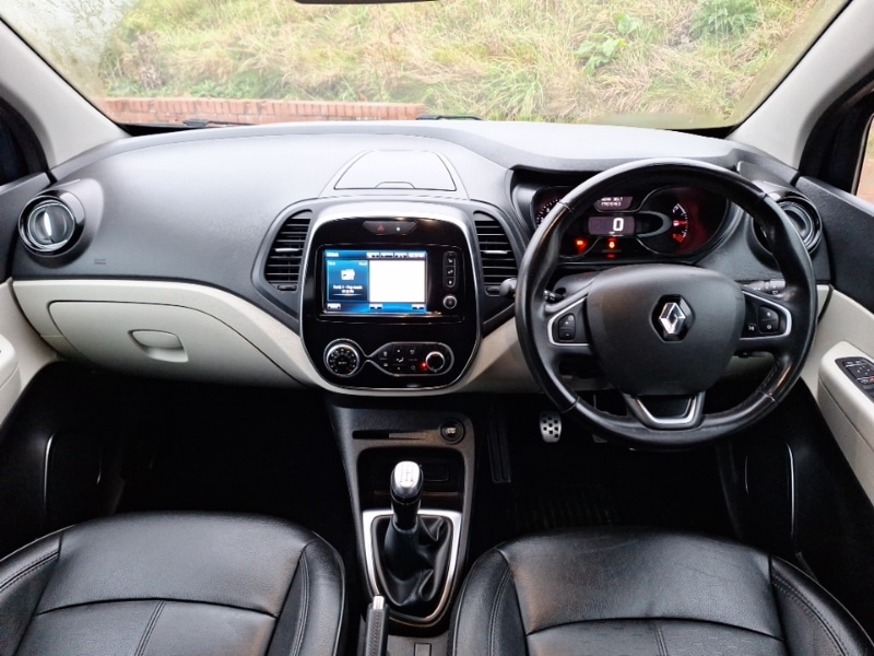 Used Renault Captur 2019 for sale - 76548642: Photo 2