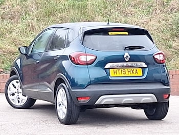 Used Renault Captur 2019 for sale - 76548642: Photo