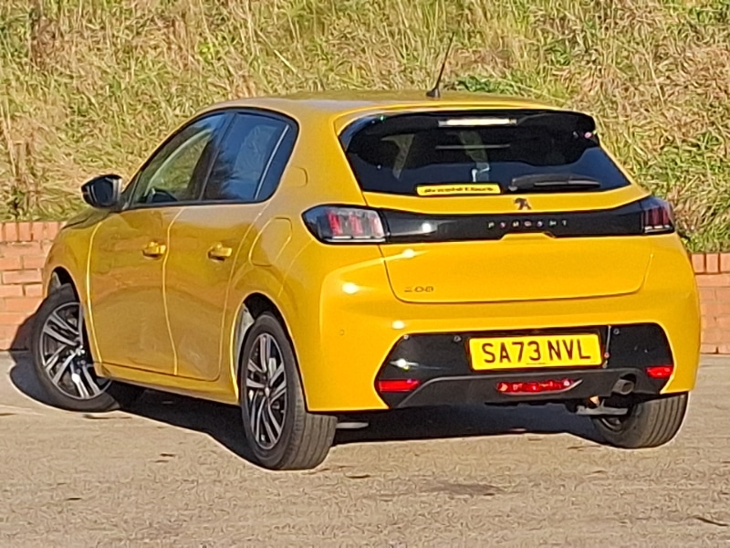 Used Peugeot 208 2023 for sale - 76893694: Photo 3