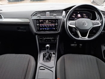 Used Volkswagen Tiguan Allspace 2022 for sale - 76822140: Photo