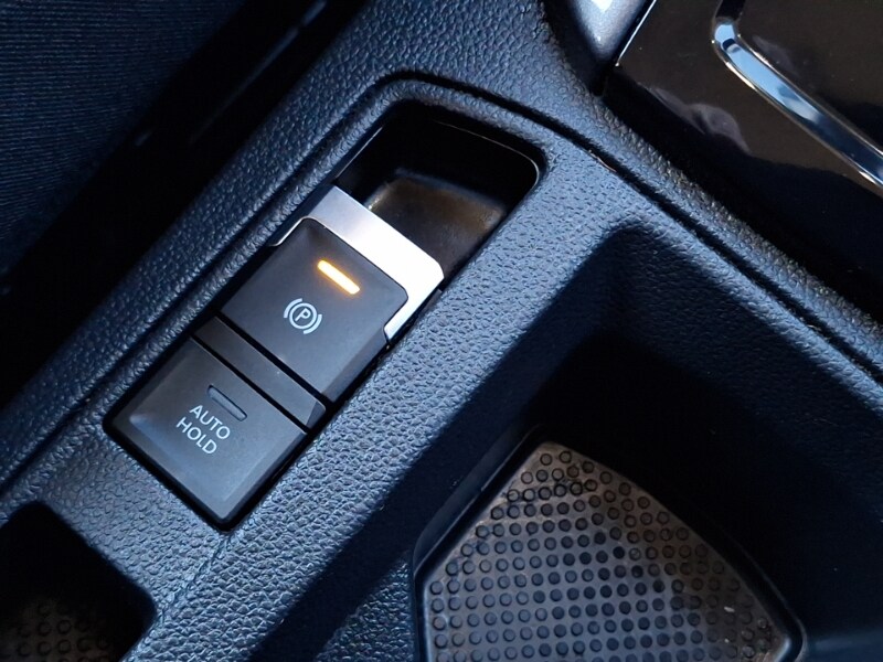 Used Volkswagen T-Roc 2023 for sale - 76947220: Photo 11