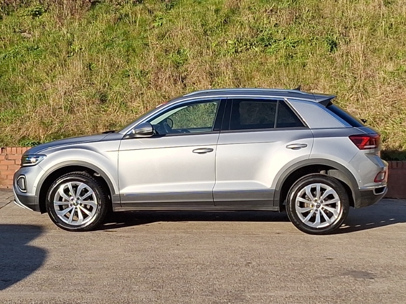 Used Volkswagen T-Roc 2023 for sale - 76947220: Photo 4