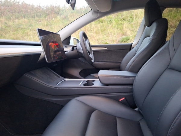 Used Tesla Model Y 2022 for sale - 76233604: Photo 5