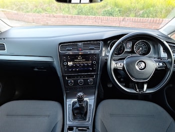 Used Volkswagen Golf 2018 for sale - 78580616: Photo