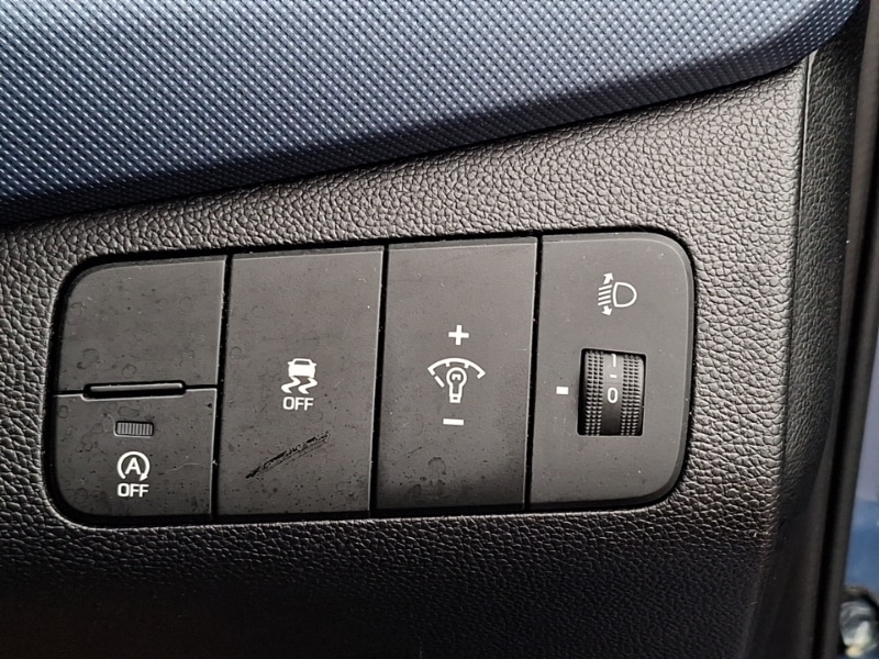 Used Hyundai i10 2015 for sale - 76365391: Photo 13