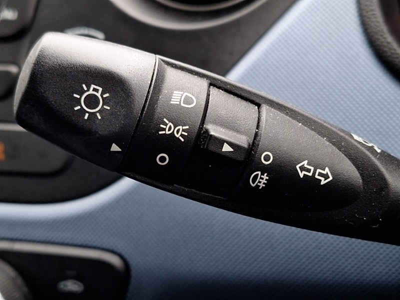 Used Hyundai i10 2015 for sale - 76365391: Photo 15