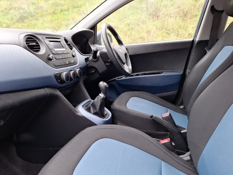 Used Hyundai i10 2015 for sale - 76365391: Photo 5