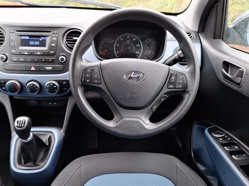 Used Hyundai i10 2015 for sale - 76365391: Photo 7