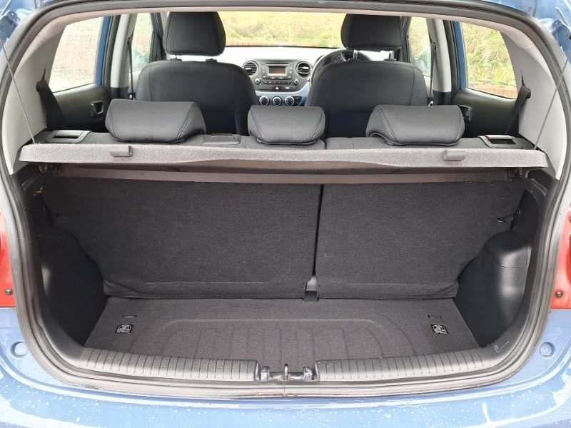 Used Hyundai i10 2015 for sale - 76365391: Photo 8