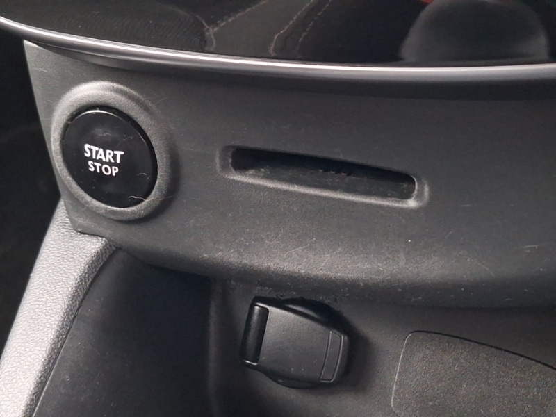 Used Renault Clio 2017 for sale - 76721619: Photo 10