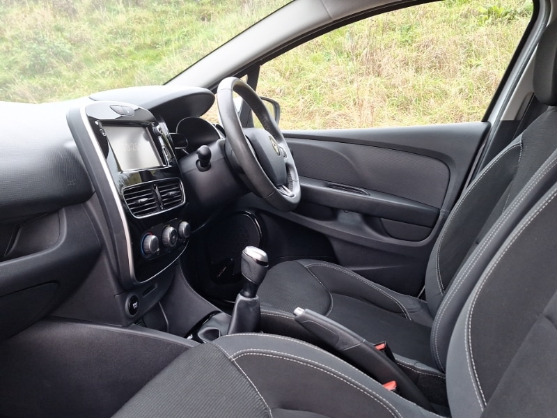 Used Renault Clio 2017 for sale - 76721619: Photo 5