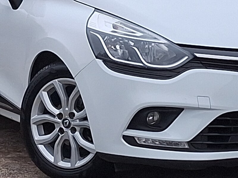 Used Renault Clio 2017 for sale - 76721619: Photo 9