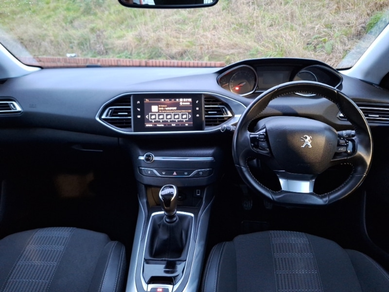 Used Peugeot 308 2020 for sale - 76822157: Photo 2