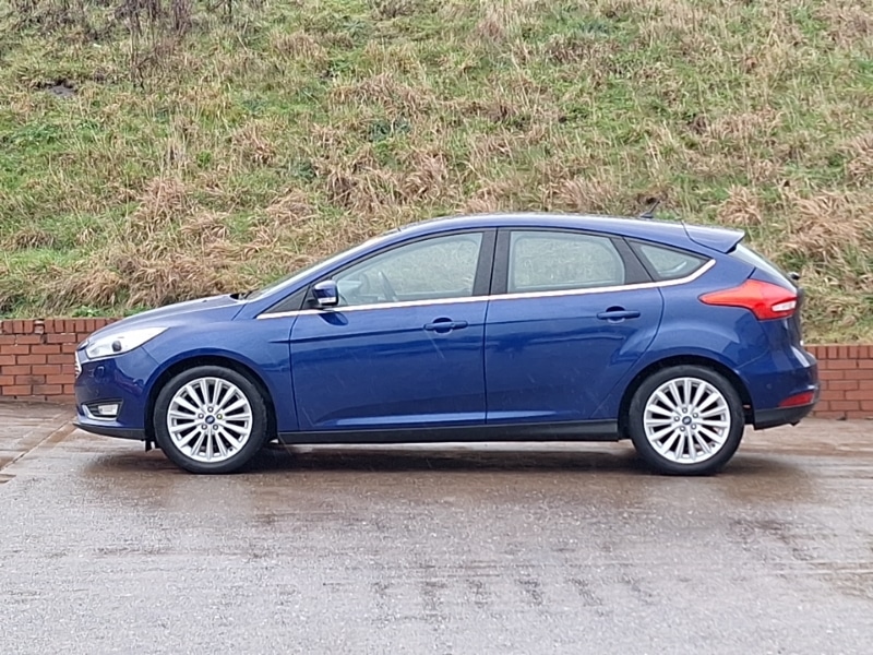 Used Ford Focus 2017 for sale - 77847325: Photo 4