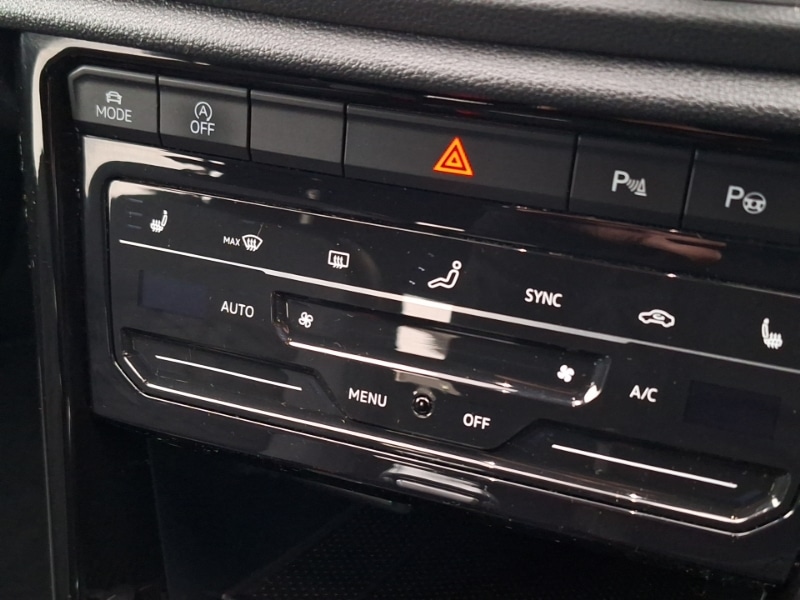 Used Volkswagen T-Roc 2022 for sale - 77062416: Photo 10