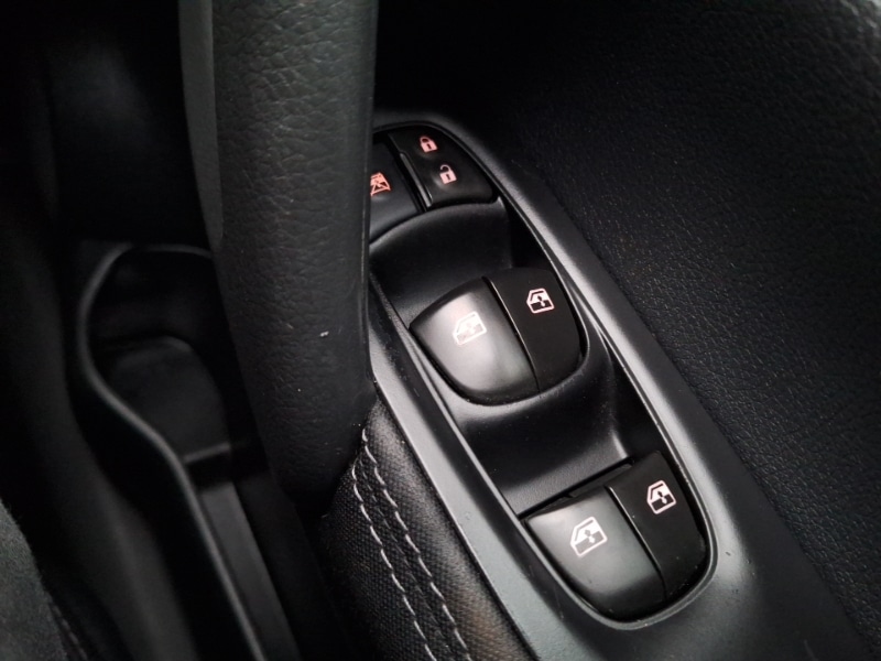 Used Nissan Qashqai 2018 for sale - 77466382: Photo 19