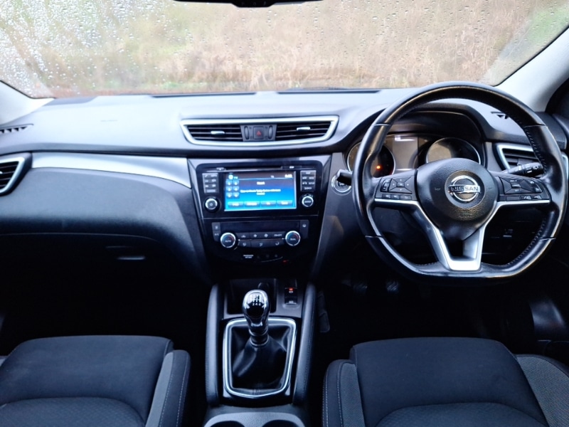 Used Nissan Qashqai 2018 for sale - 77466382: Photo 2