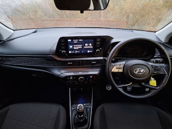 Used Hyundai BAYON 2023 for sale - 79360918: Photo