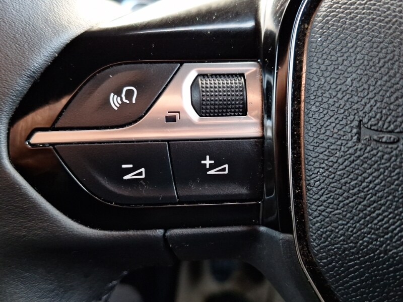 Used Peugeot 2008 2023 for sale - 77605627: Photo 16