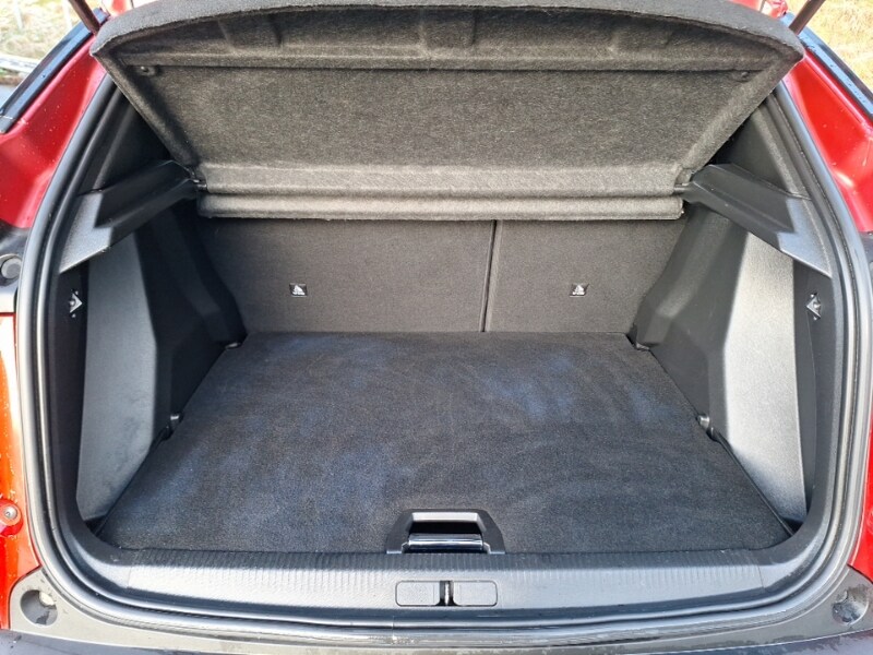 Used Peugeot 2008 2023 for sale - 77605627: Photo 8