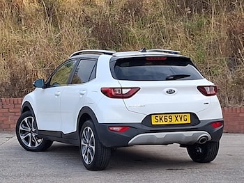 Used Kia Stonic 2019 for sale - 79517257: Photo