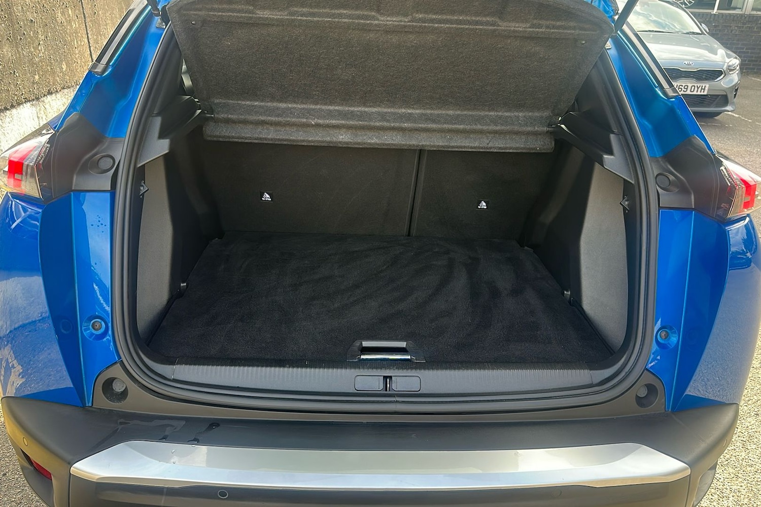 Used Peugeot 2008 2023 for sale - 76077009: Photo 12