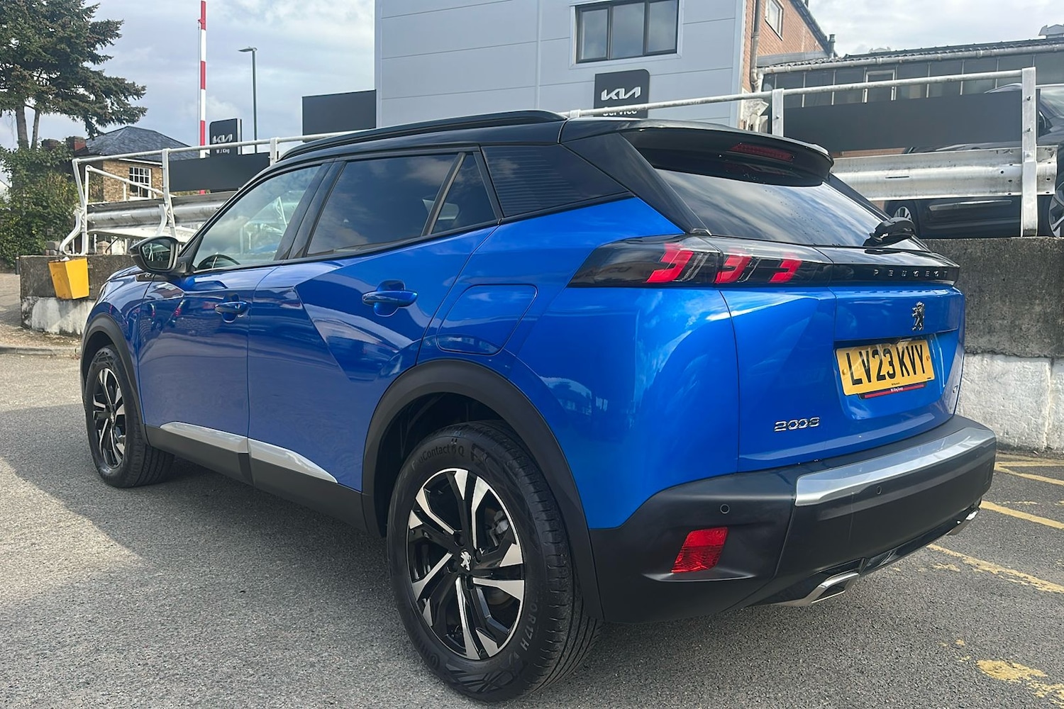 Used Peugeot 2008 2023 for sale - 76077009: Photo 2