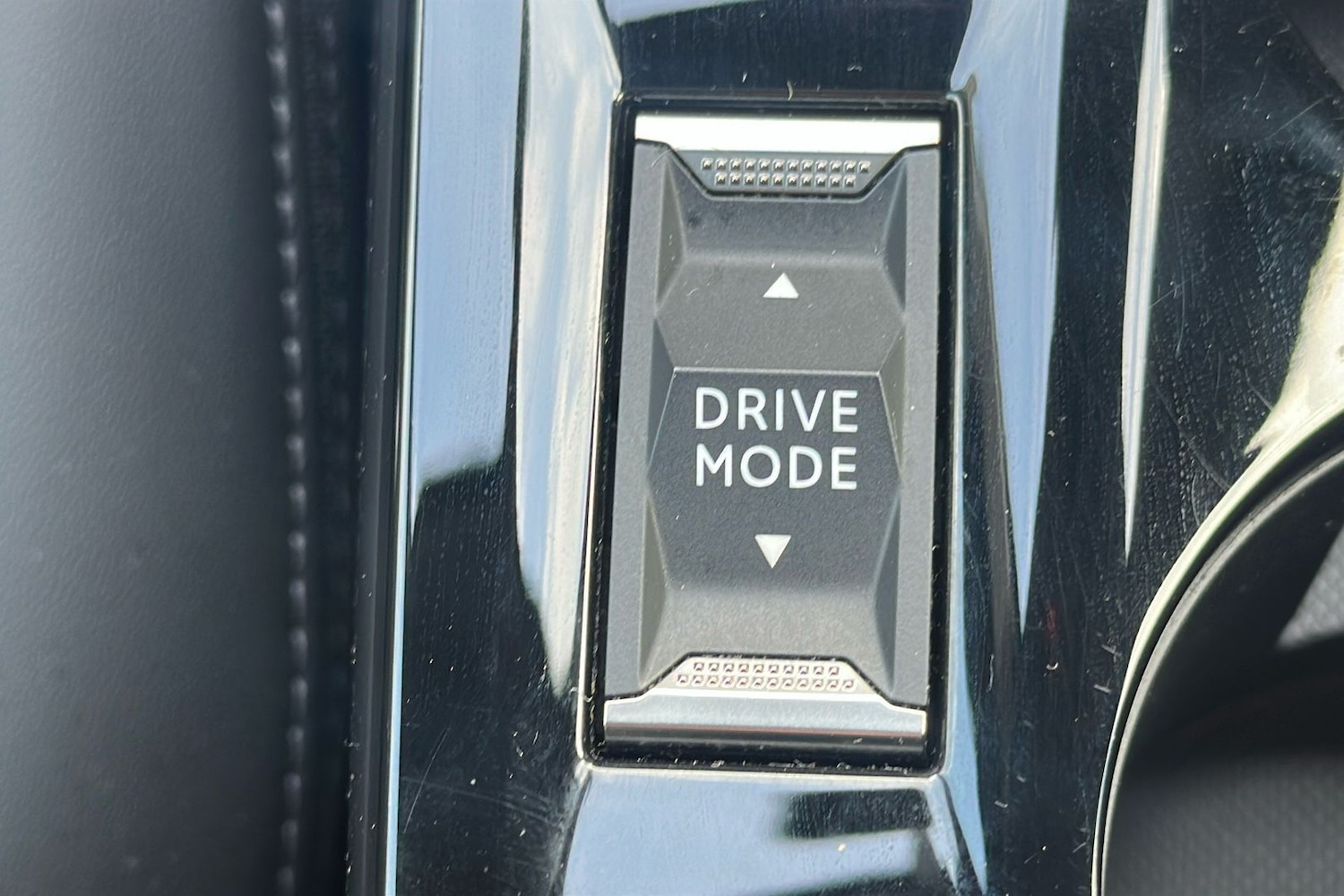 Used Peugeot 2008 2023 for sale - 76077009: Photo 49