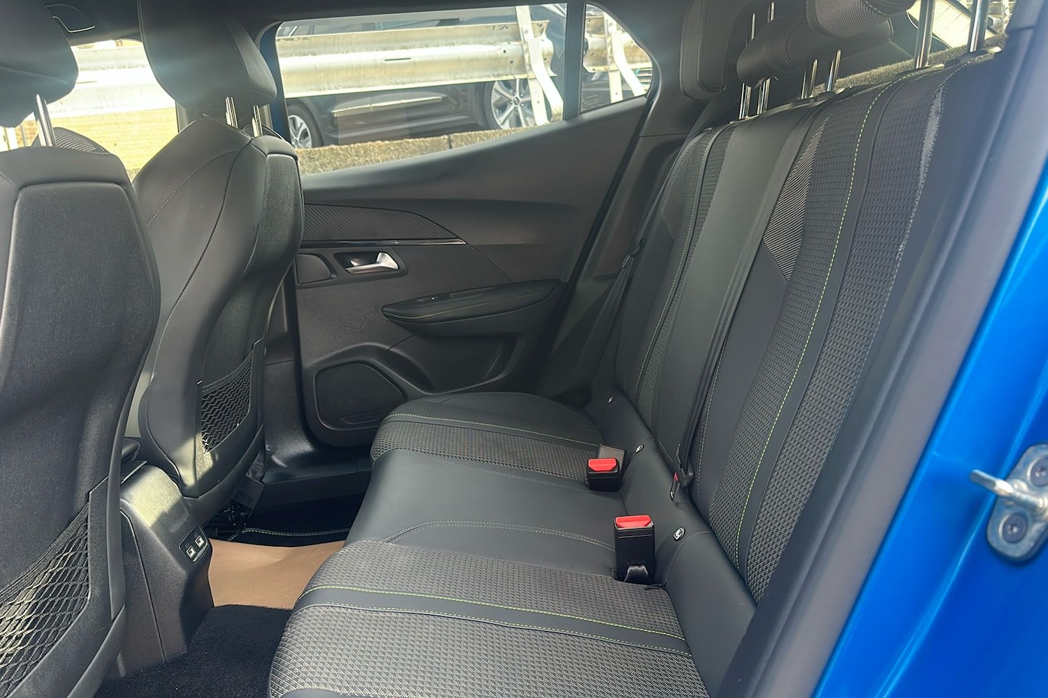 Used Peugeot 2008 2023 for sale - 76077009: Photo 5