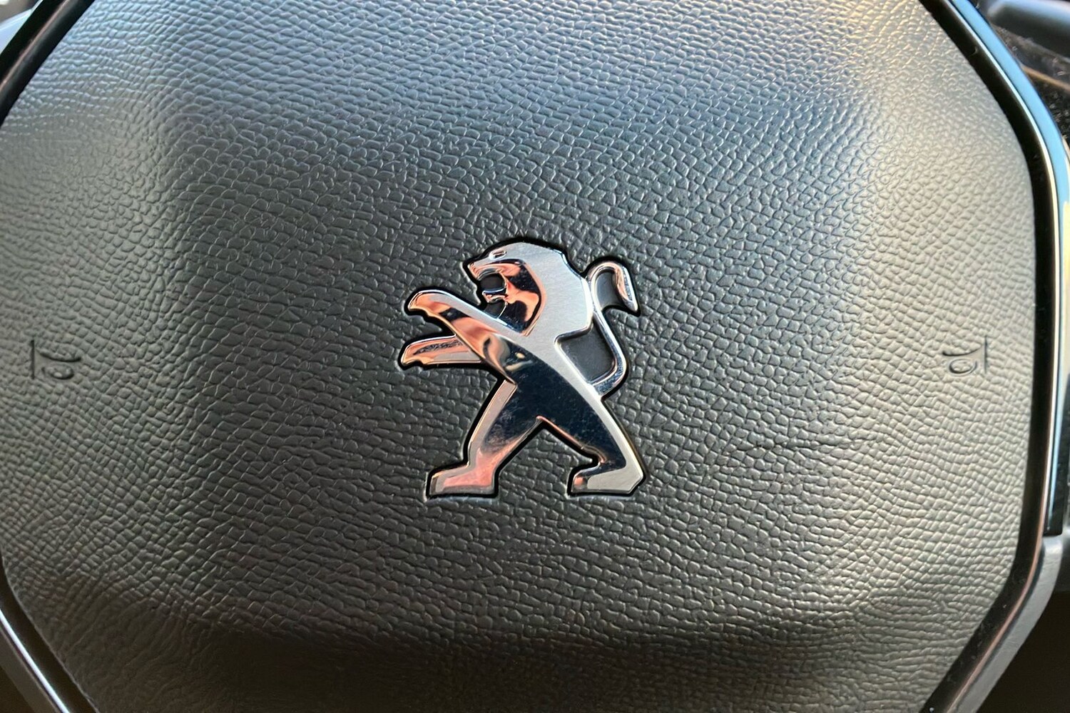 Used Peugeot 208 2022 for sale - 77351040: Photo 35