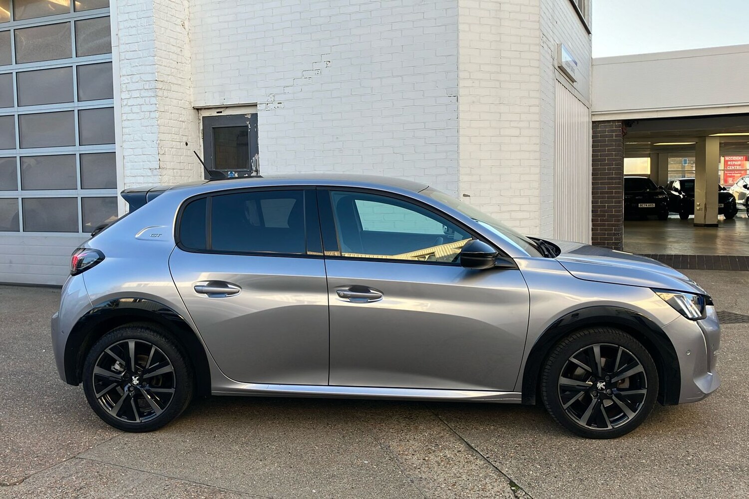 Used Peugeot 208 2022 for sale - 77351040: Photo 6