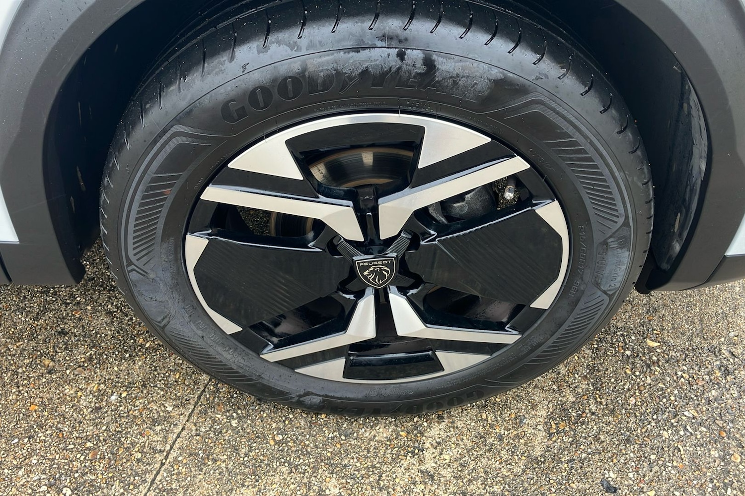 Used Peugeot 2008 2024 for sale - 76057432: Photo 9