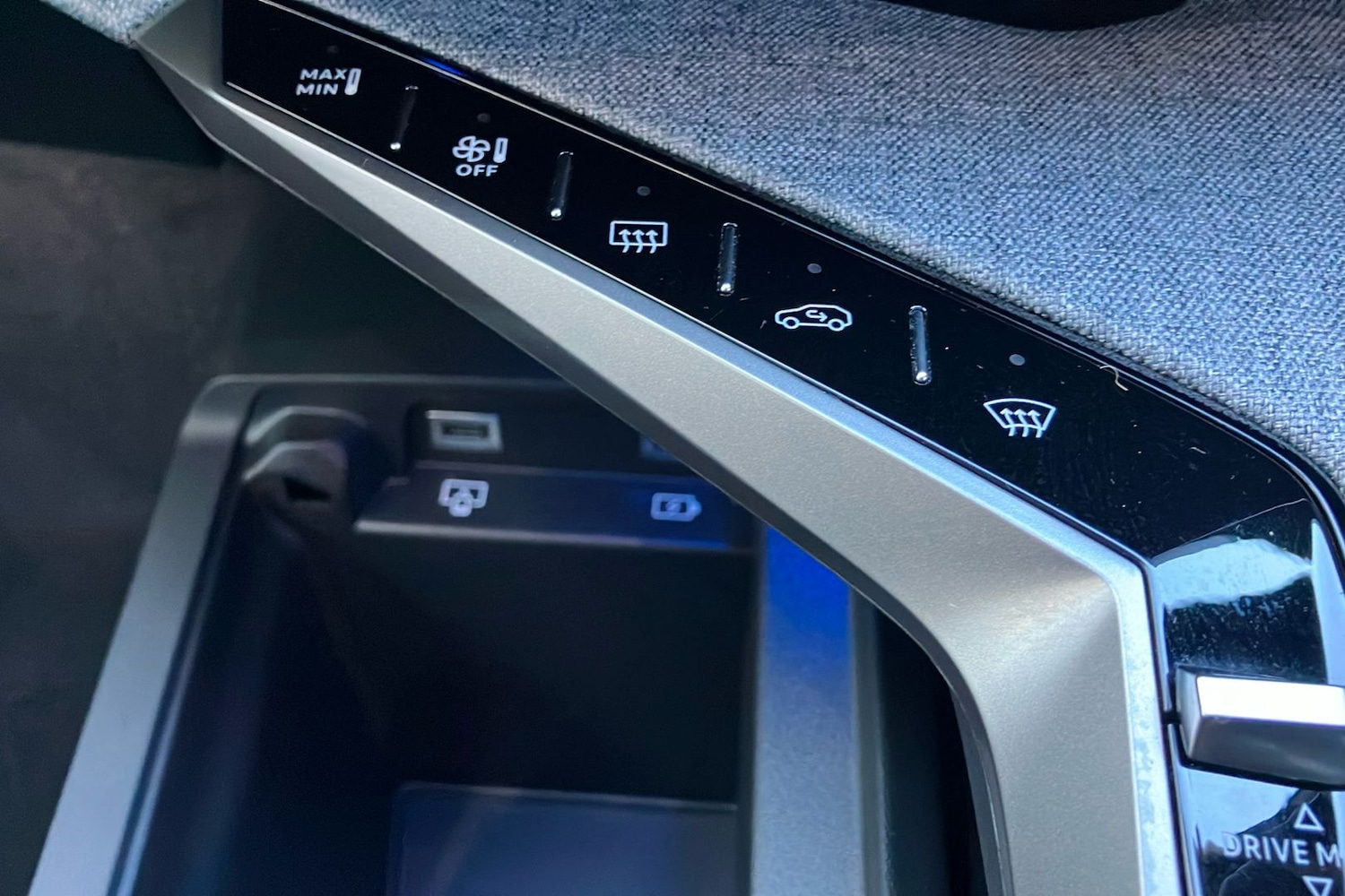 Used Peugeot 3008 2025 for sale - 77902229: Photo 15