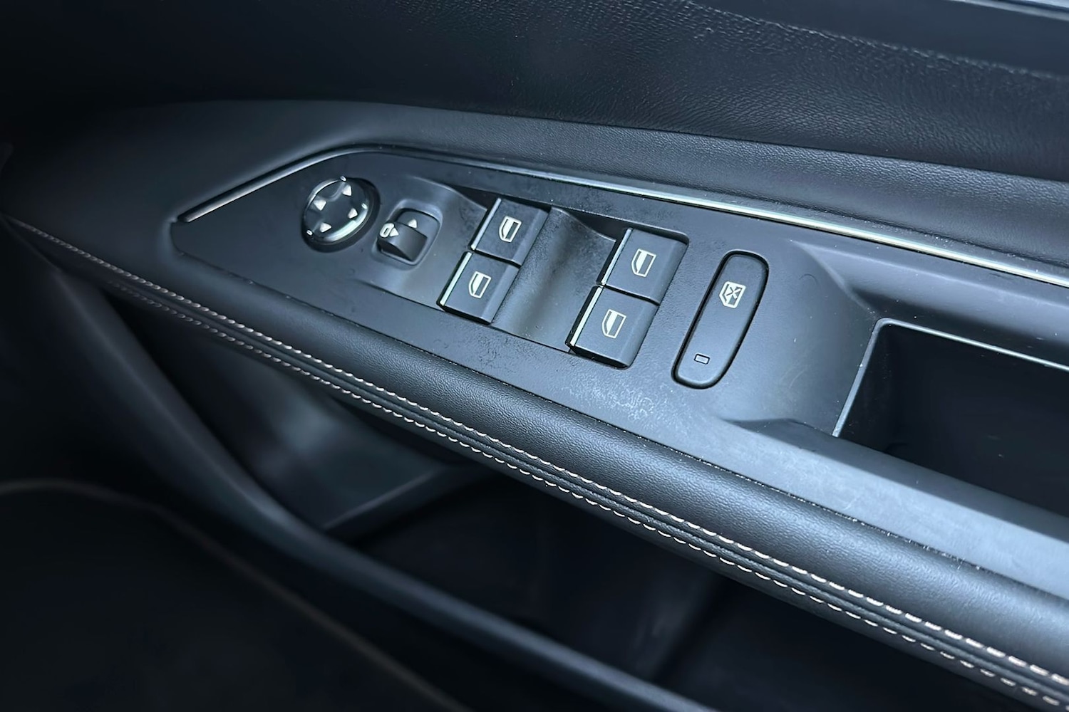 Used Peugeot 5008 2023 for sale - 77069728: Photo 18