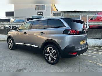 Used Peugeot 5008 2023 for sale - 77069728: Photo