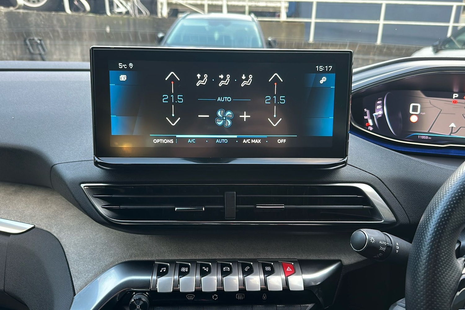 Used Peugeot 5008 2023 for sale - 77069728: Photo 32