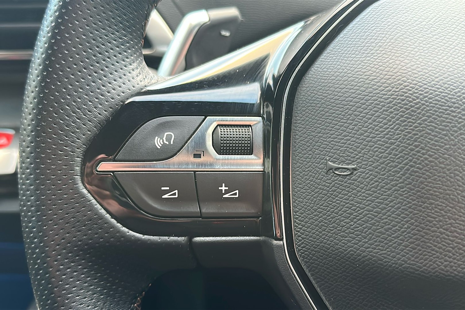 Used Peugeot 5008 2023 for sale - 77069728: Photo 47