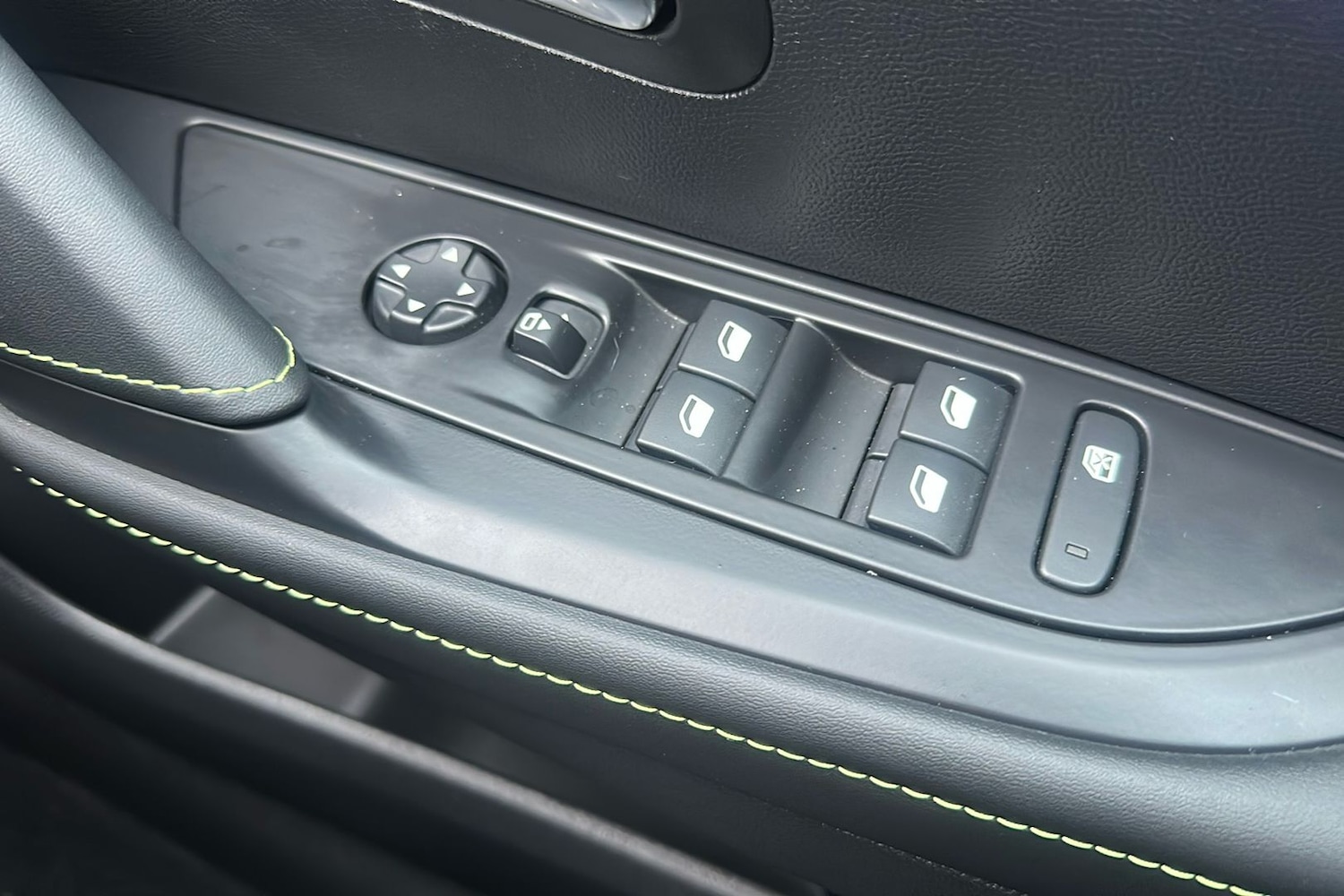 Used Peugeot 208 2025 for sale - 76919638: Photo 18