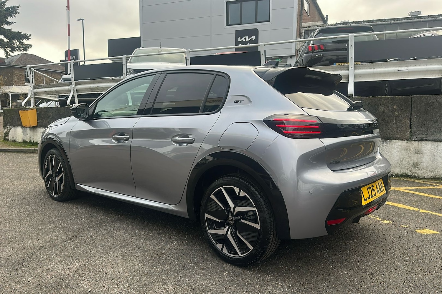 Used Peugeot 208 2025 for sale - 76919638: Photo 2