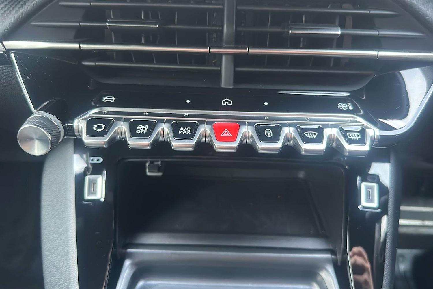 Used Peugeot 208 2025 for sale - 76919638: Photo 40