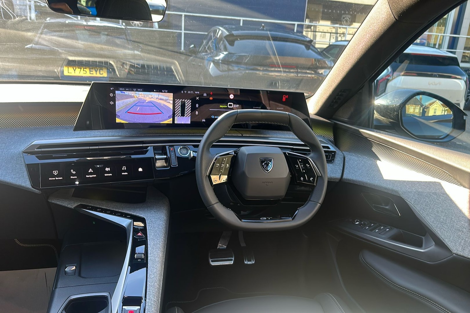 Used Peugeot E-5008 2025 for sale - 76650901: Photo 11