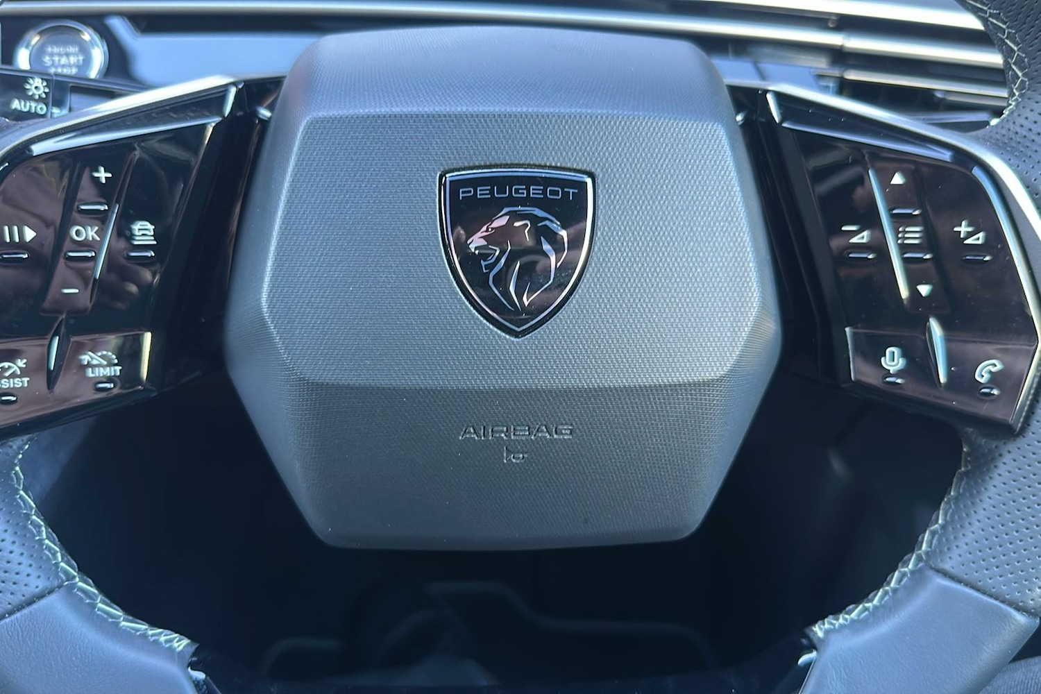 Used Peugeot E-5008 2025 for sale - 76650901: Photo 20