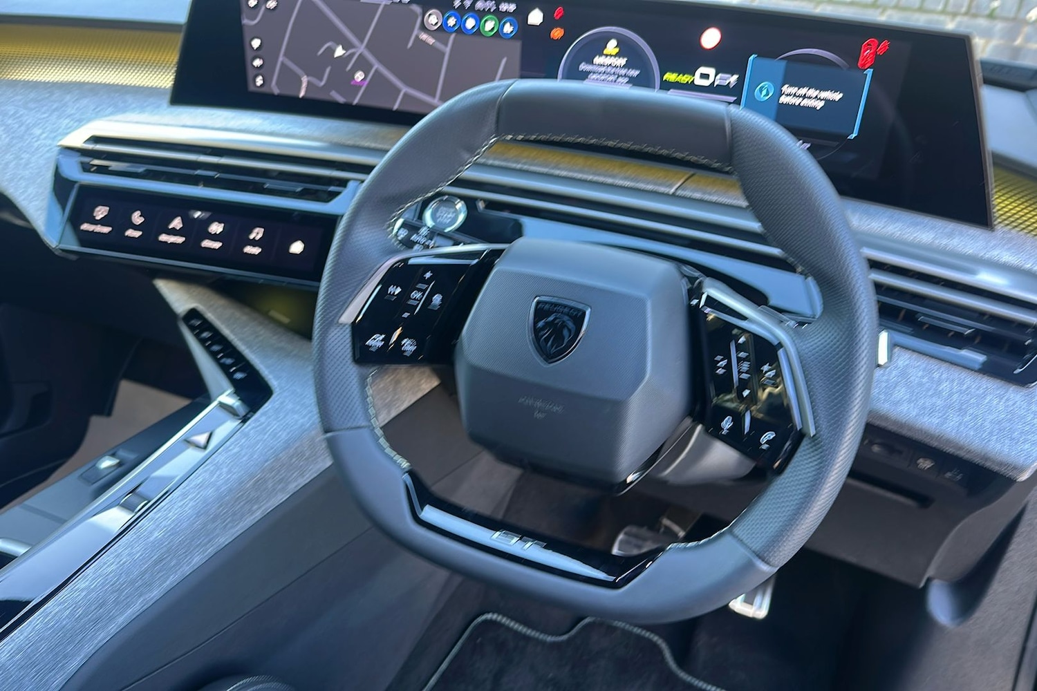 Used Peugeot E-5008 2025 for sale - 76650901: Photo 33