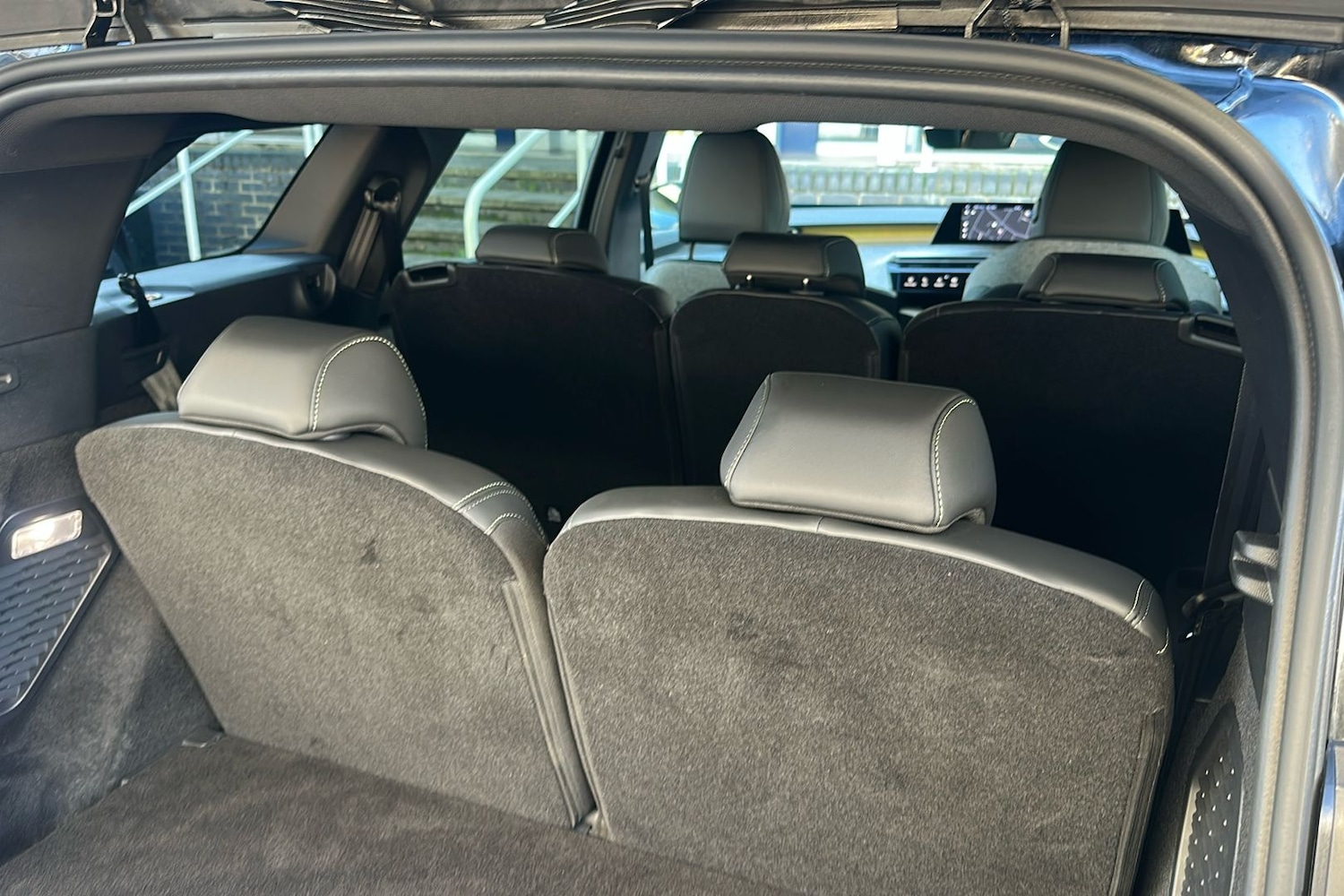 Used Peugeot E-5008 2025 for sale - 76650901: Photo 35