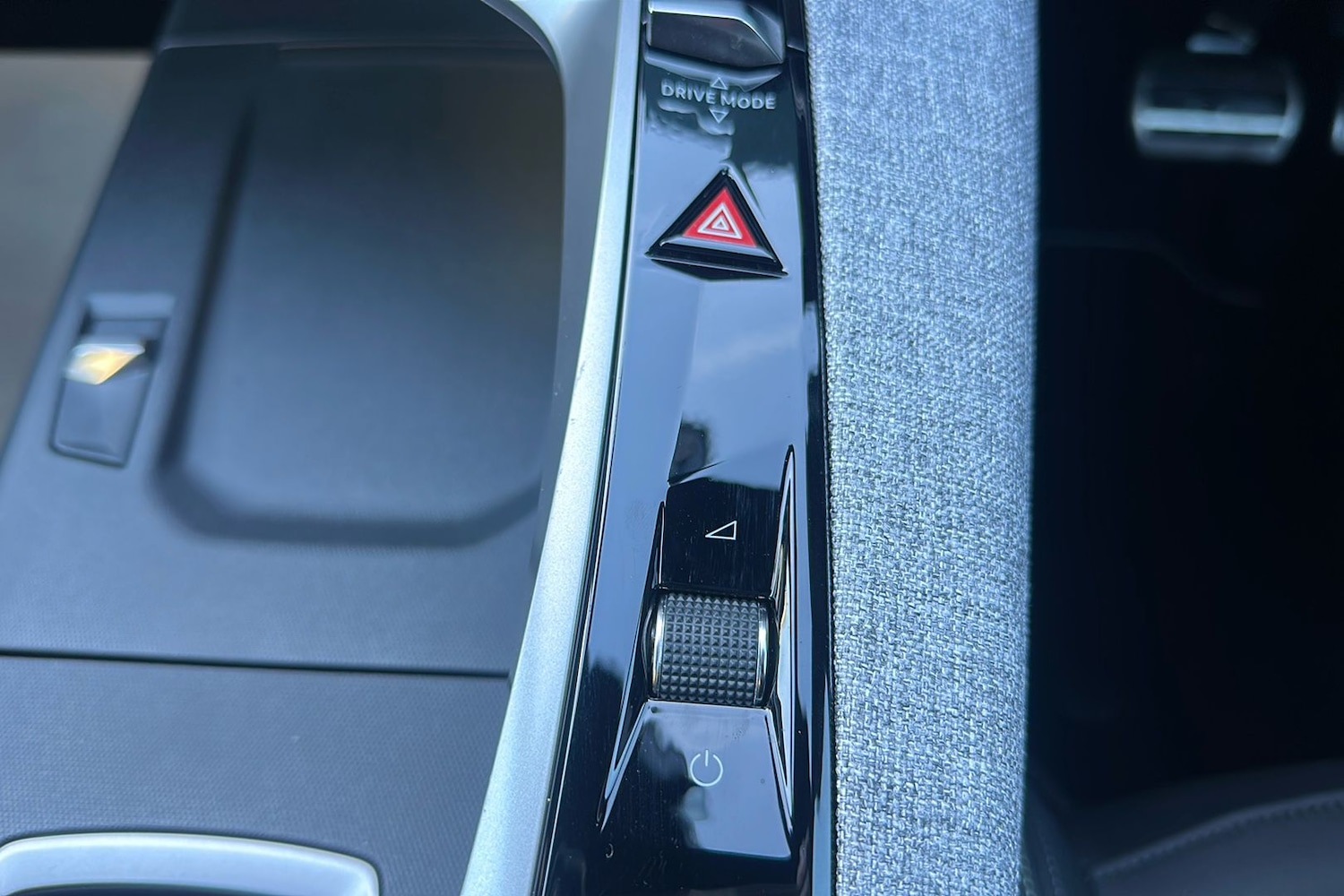 Used Peugeot E-5008 2025 for sale - 76650901: Photo 42