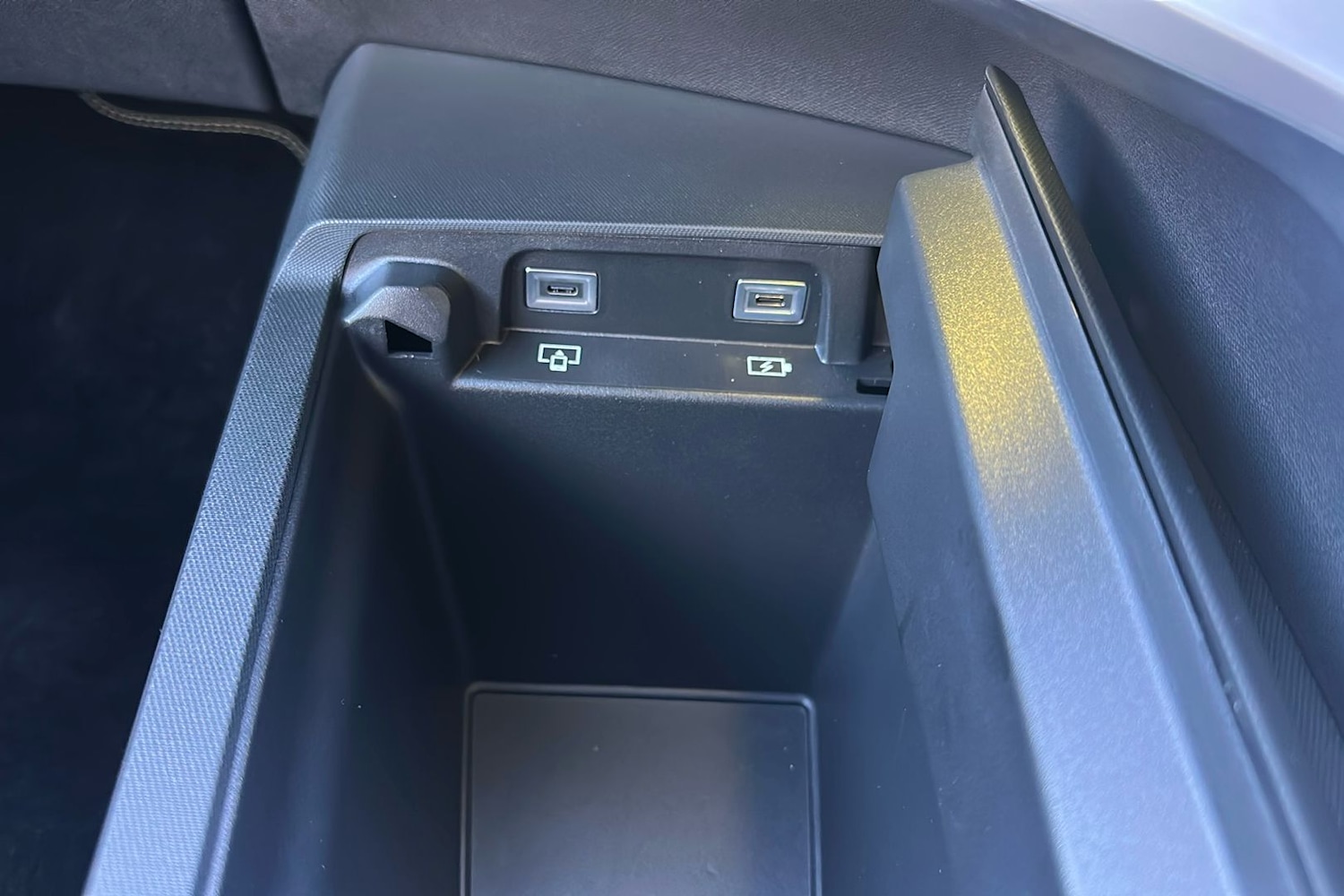 Used Peugeot E-5008 2025 for sale - 76650901: Photo 50