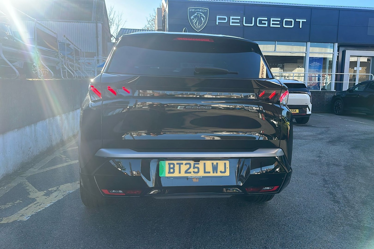 Used Peugeot E-5008 2025 for sale - 76650901: Photo 7