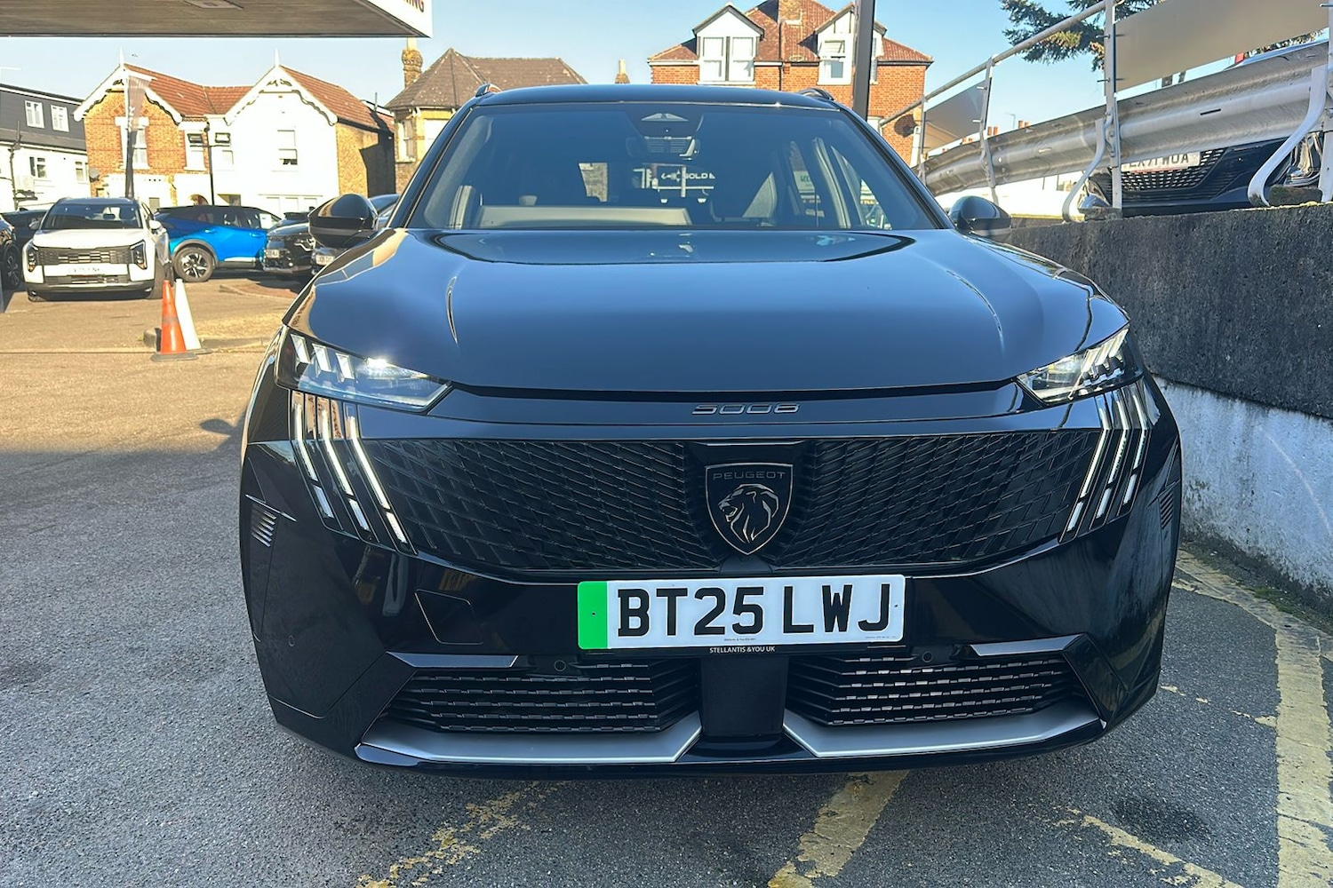 Used Peugeot E-5008 2025 for sale - 76650901: Photo 8