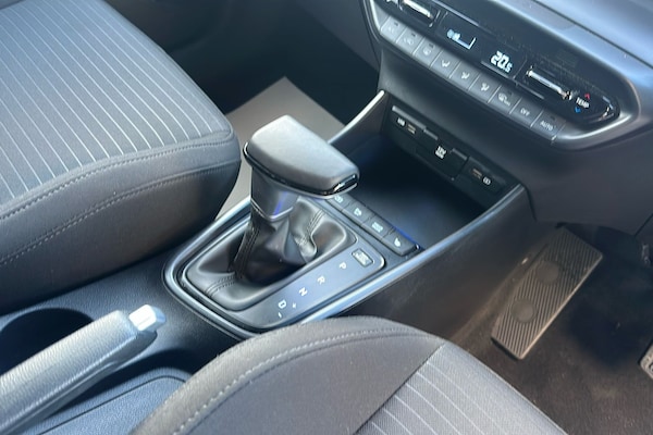 Used Hyundai i20 2023 for sale - 76193729: Photo 38