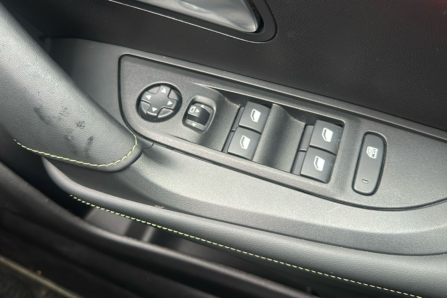 Used Peugeot 2008 2025 for sale - 77077676: Photo 18